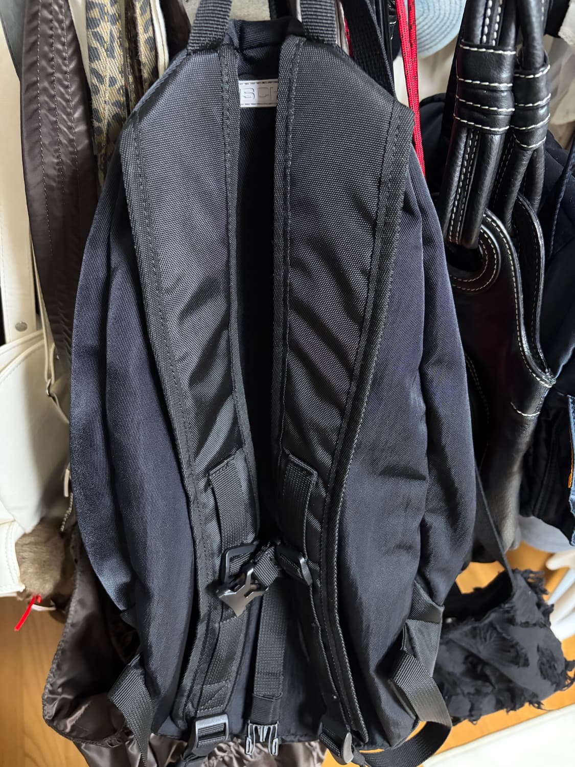 미스치프 롬버스 백팩 블랙 상품이미지2