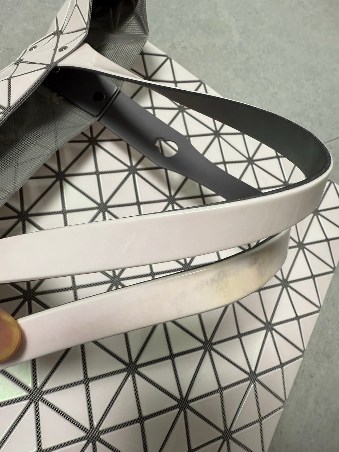 이세이미야케 바오바오 프리즘 토트백 루센트 상품이미지4