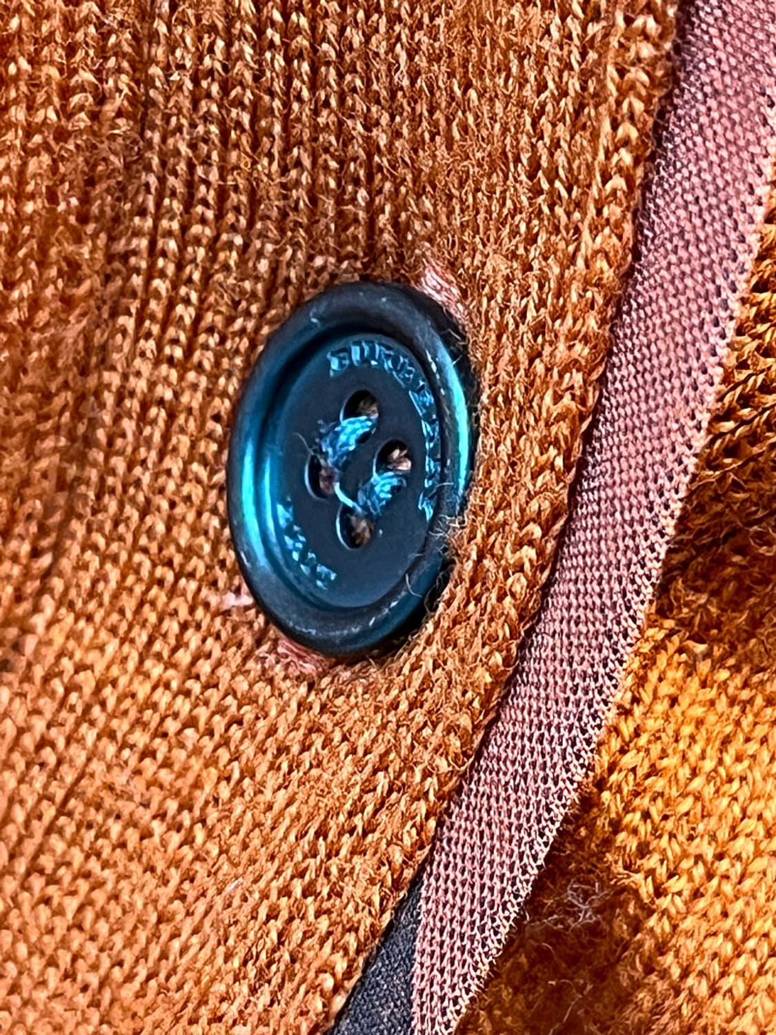 여) 버버리 체크 배색 울가디건  상품이미지5