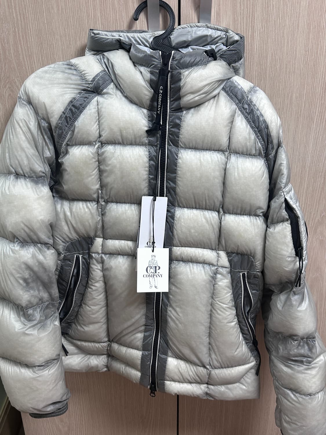 C.P. 컴퍼니 한국 한정 D.D.쉘 후드 다운 자켓 루나 락 상품이미지2