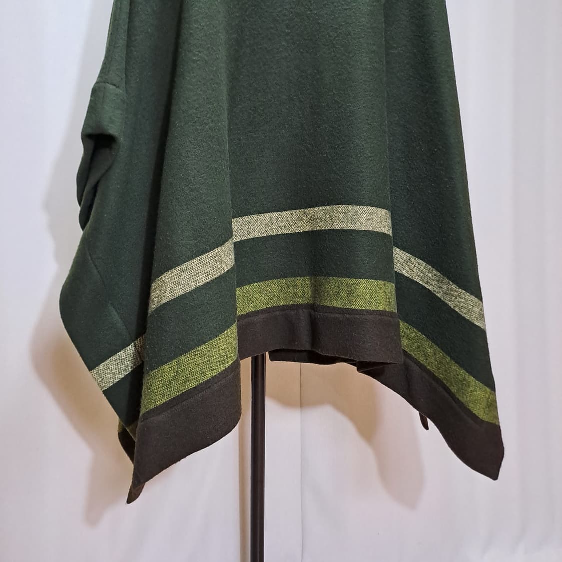 (택포) 버버리 울 100프로 판쵸 B152 상품이미지6