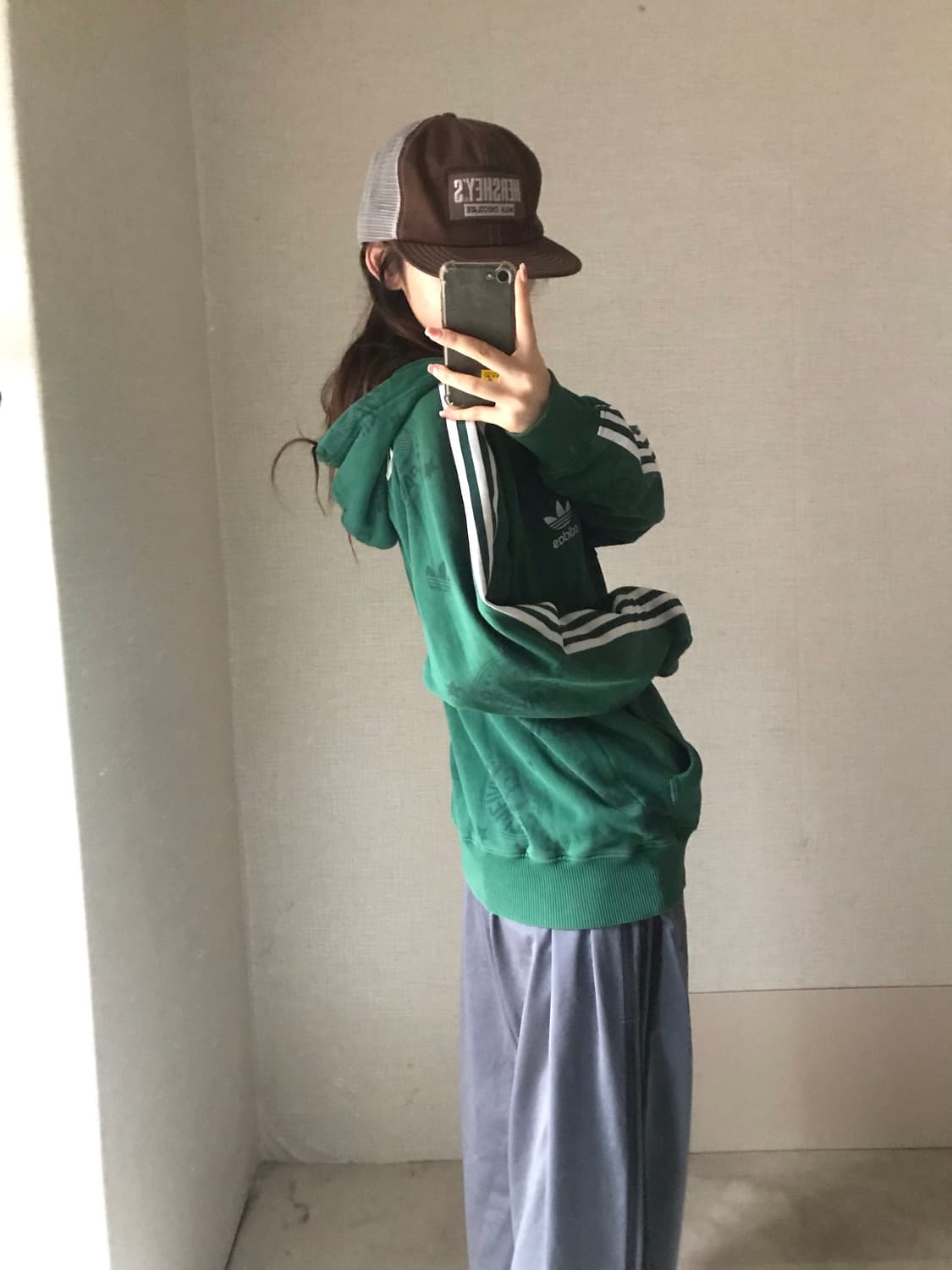 아디다스 그린 오버핏 후드티 상품이미지4