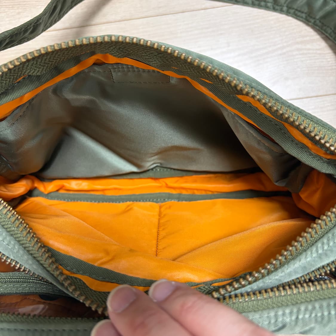 요시다포터 porter 탱커 숄더백 S 세이지그린 신형 상품이미지7