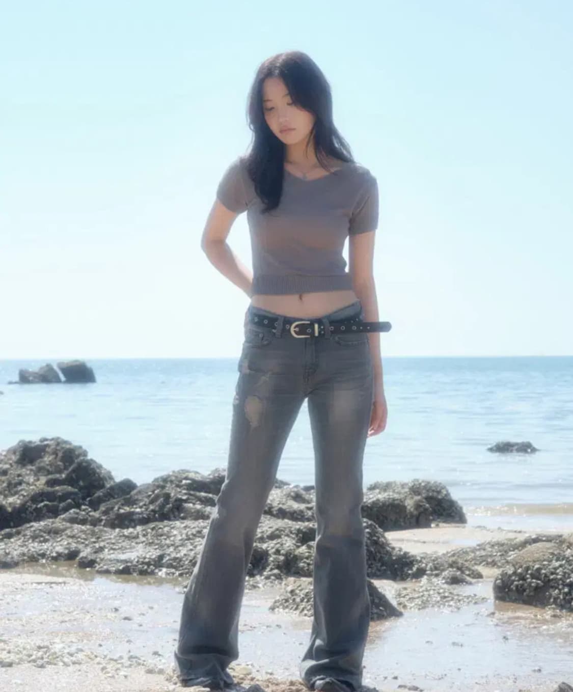 애즈온 샤이 브이넥 반팔니트 그레이 상품이미지3