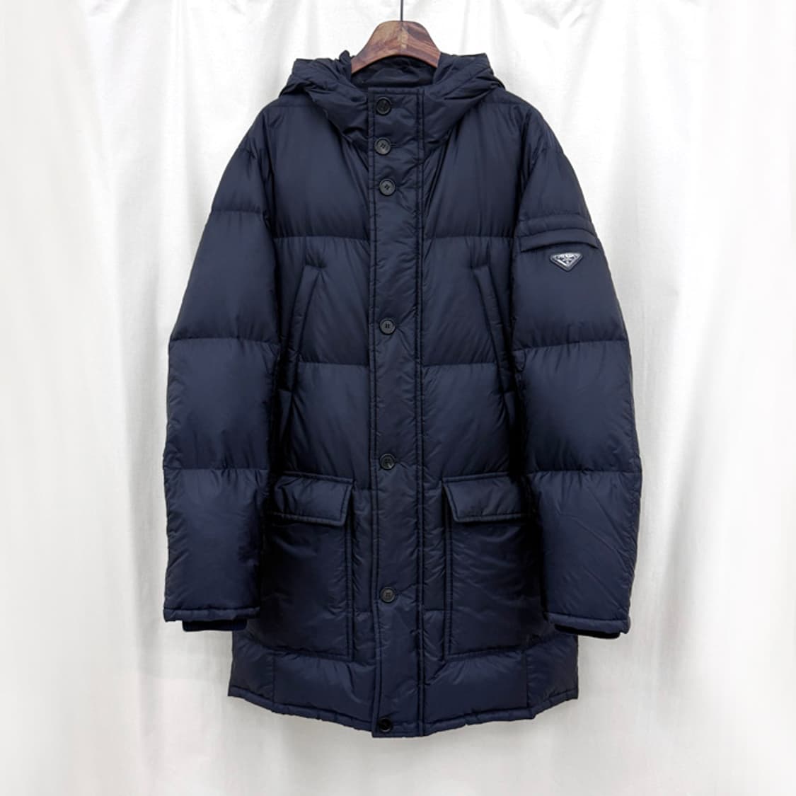 프라다 구스다운 롱 패딩 상품이미지1