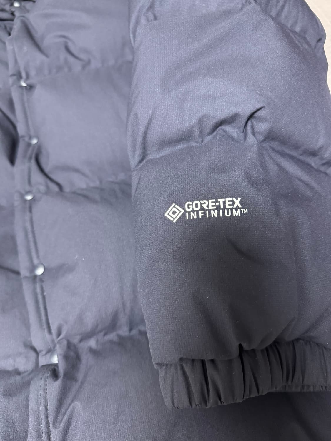 몽클레르 하이크 네이비 패딩 상품이미지7