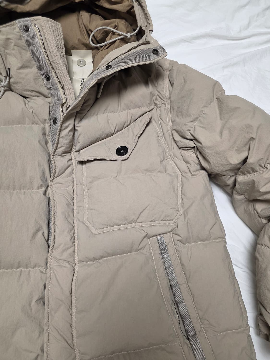 텐씨 서바이벌 다운 자켓 패딩 48 사이즈 베이지 상품이미지4