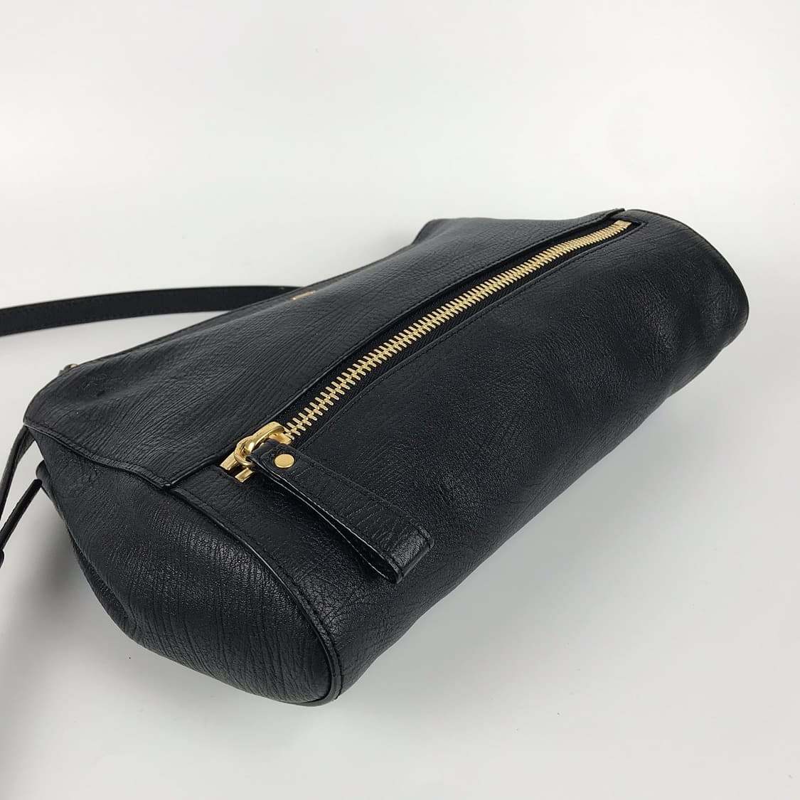 헤지스 HAZZYS 가죽 여성 크로스백 가방 상품이미지4