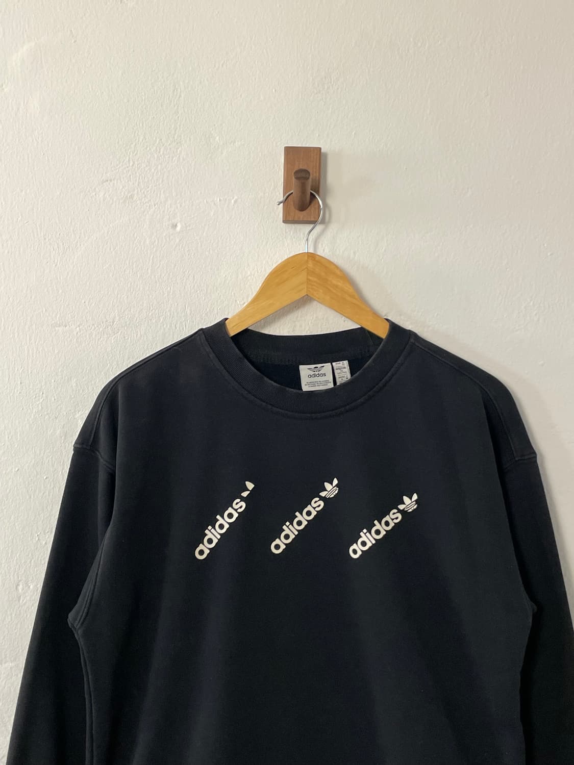 아디다스 맨투맨  상품이미지2