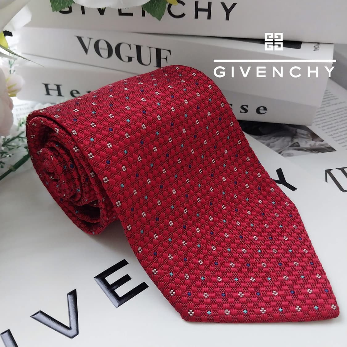 모스키노 실크 옐로 이니셜 자카드 넥타이 8.2cm A+등급 A18858 상품이미지1