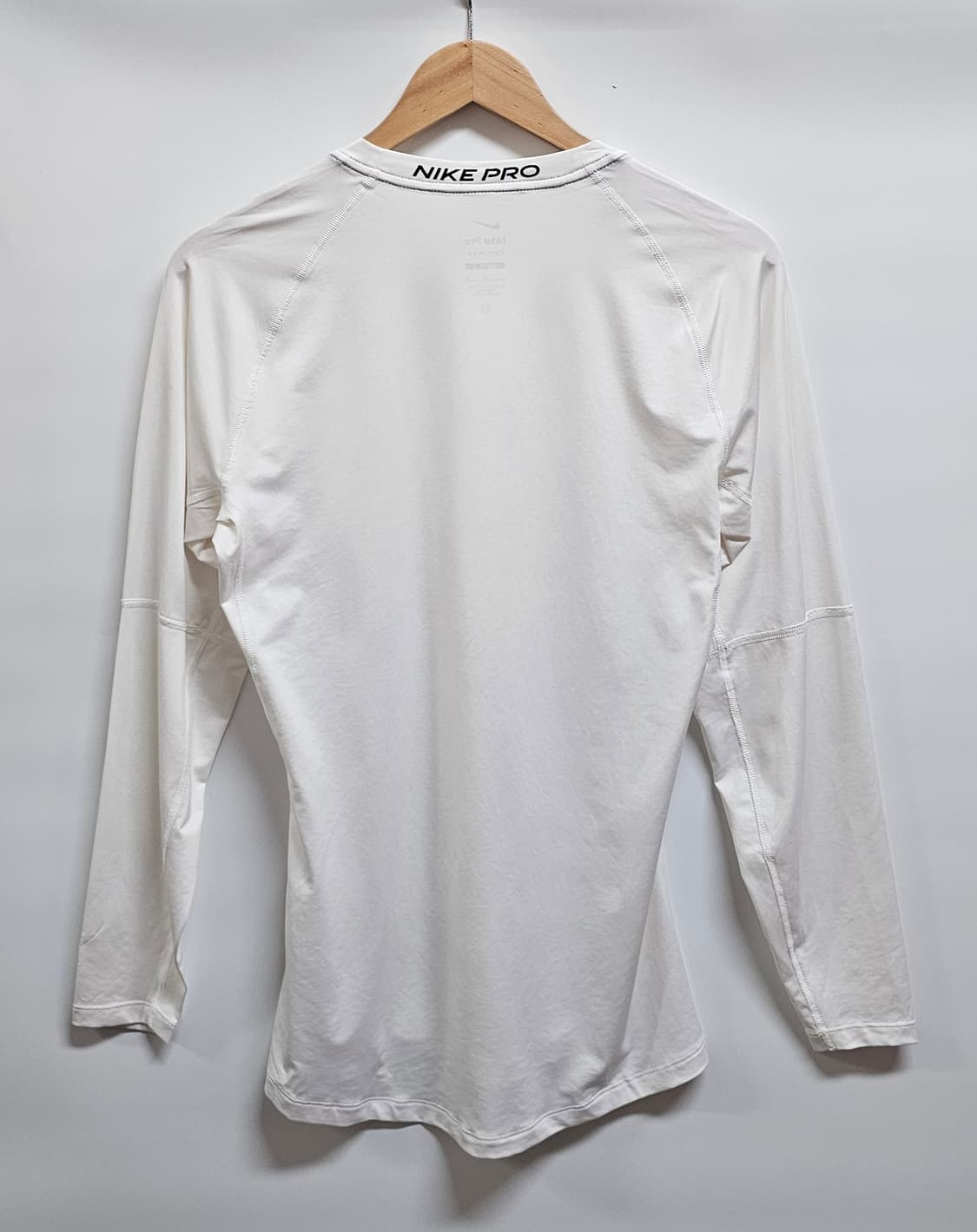 나이키 프로 긴팔 화이트 드라이핏 L 25년신상 상품이미지2