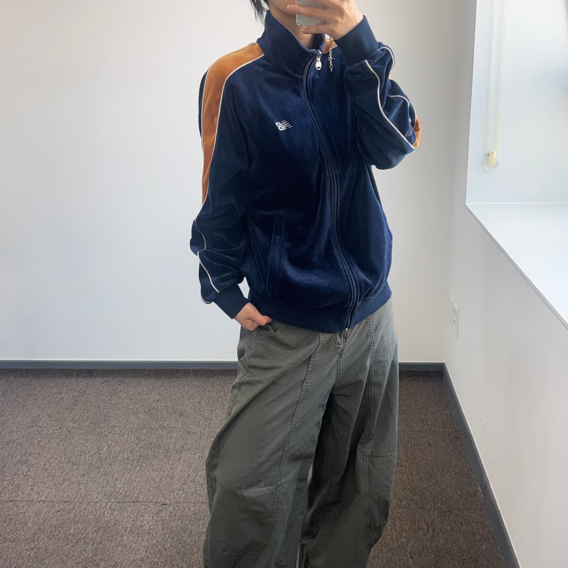 New balance 뉴발란스 네이비 벨벳 집업 상품이미지2