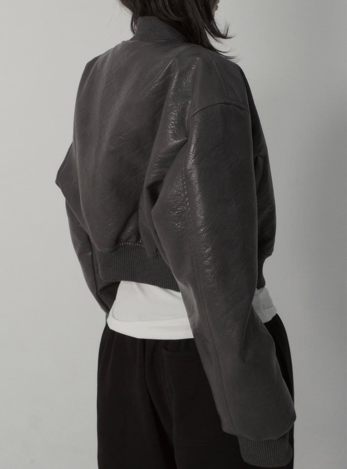 페일제이드 Crop Leather Bomber Jumper 차콜레더점퍼 상품이미지3