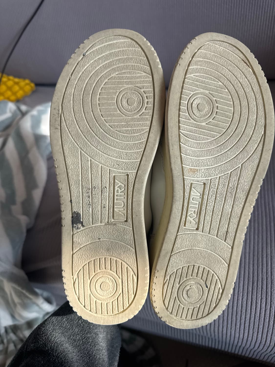 오트리 메달리스트 스니커즈 화이트 39(250) 상품이미지8