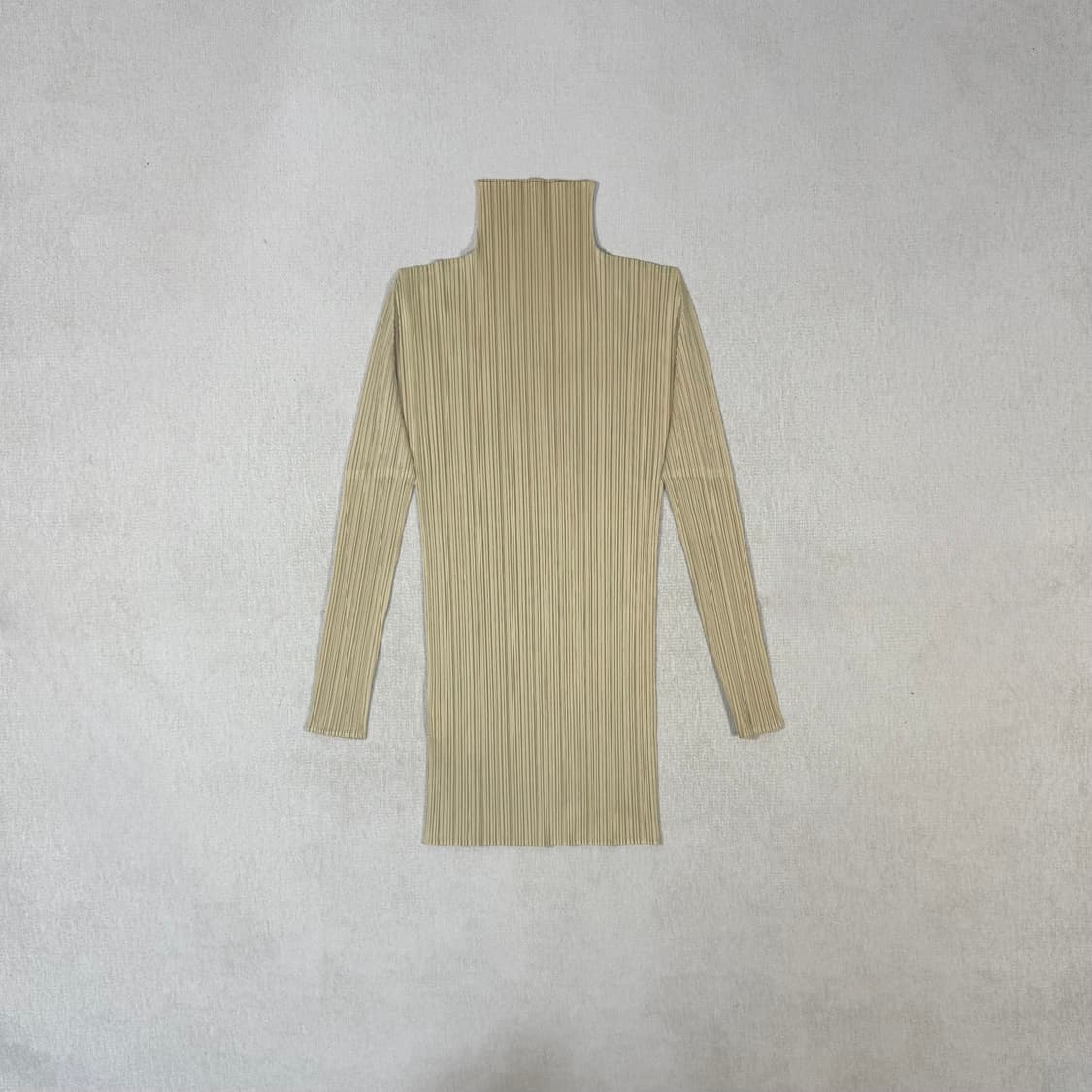 Pleated Ivory Top 상품이미지1