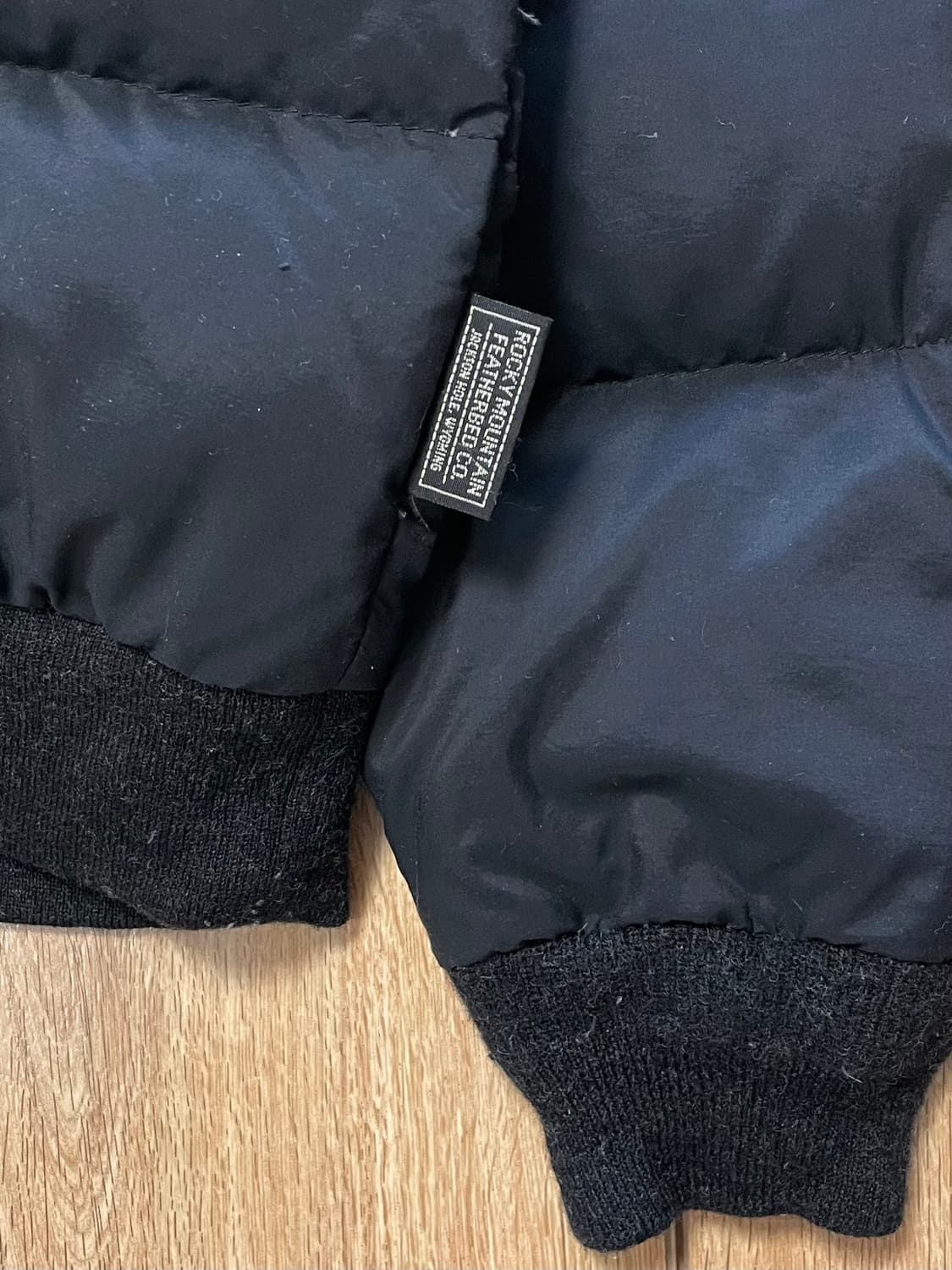 국내유일 Made JP 록키마운틴페더베드 AP 다운 후드 팬츠 세트 상품이미지2