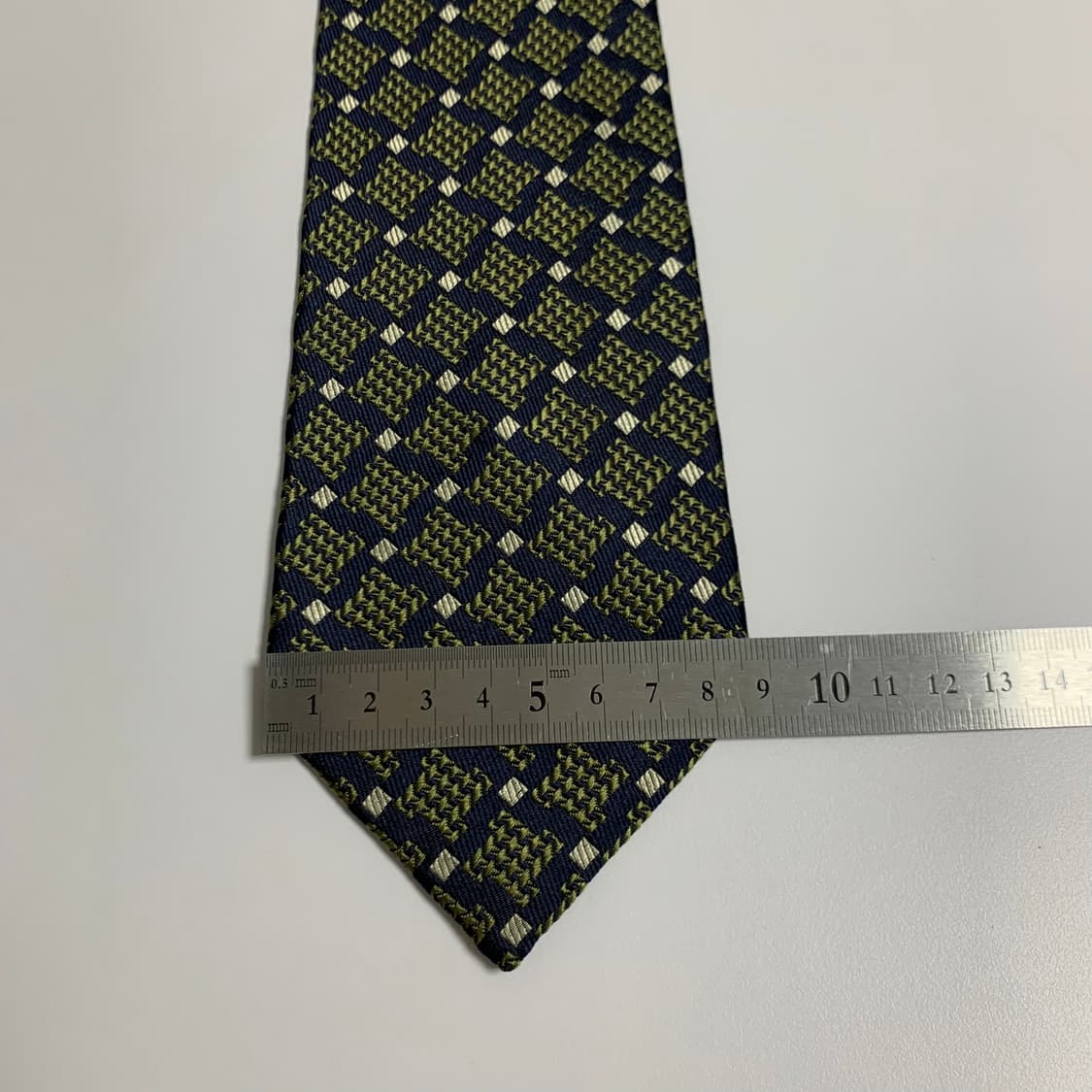 버버리(BURBERRY) 명품 체크넥타이 웨딩촬영 A+등급 8.7cm 상품이미지10