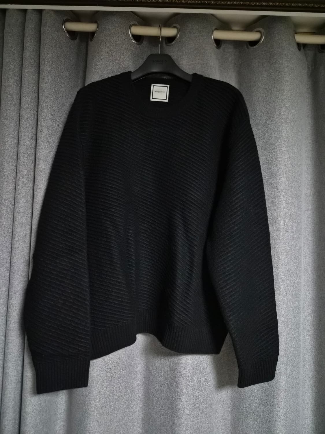 우영미 빗살무늬 니트 팝니다 솔리드옴므 타임옴므 상품이미지1