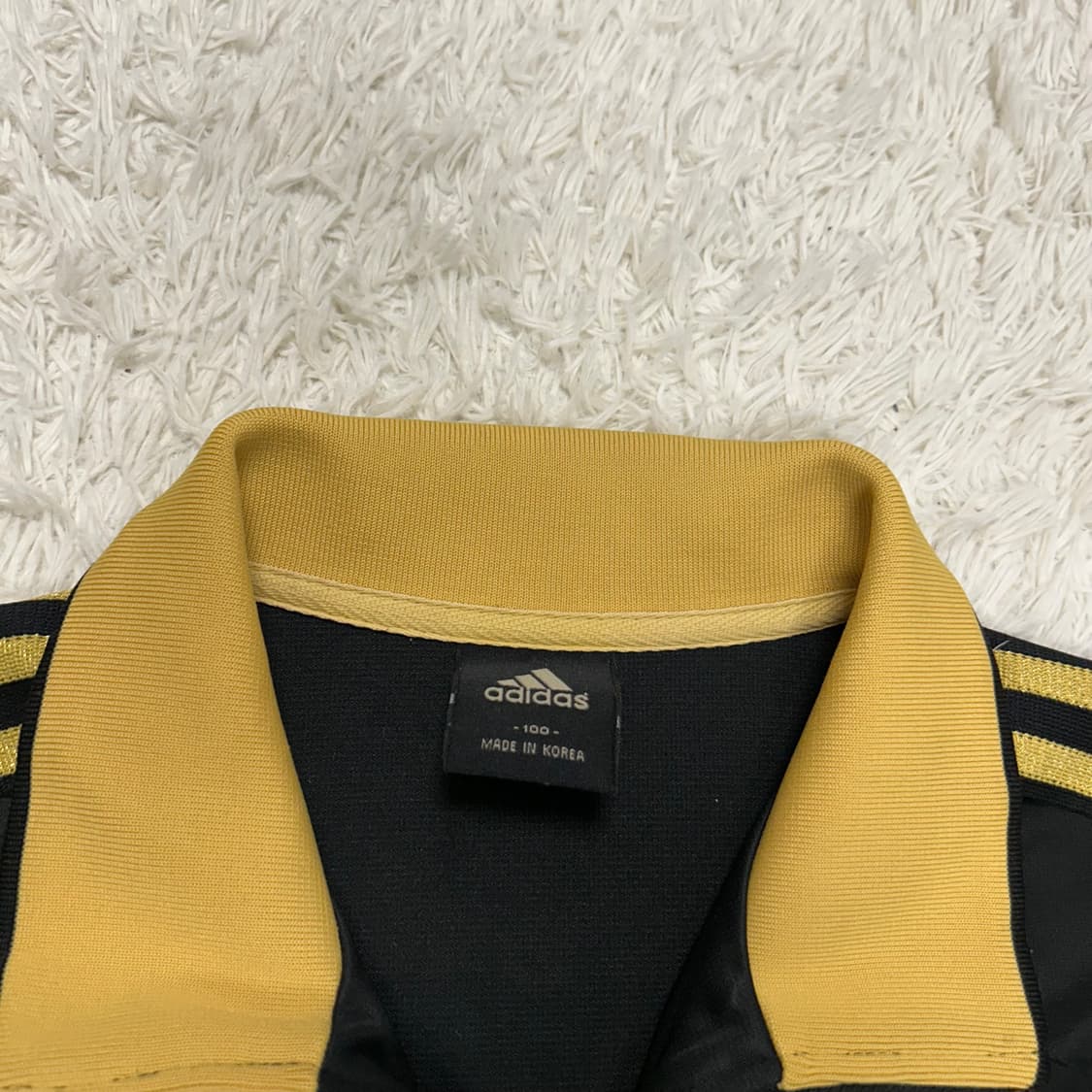 Adidas Black & Gold Jersey 상품이미지8