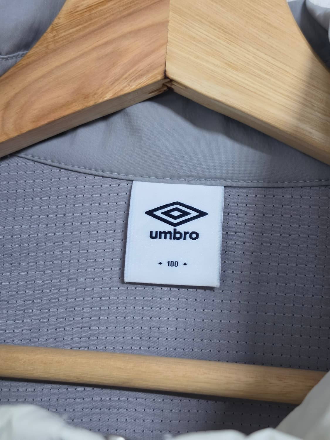 엄브로 나일론 반집업 아노락 100 상품이미지2