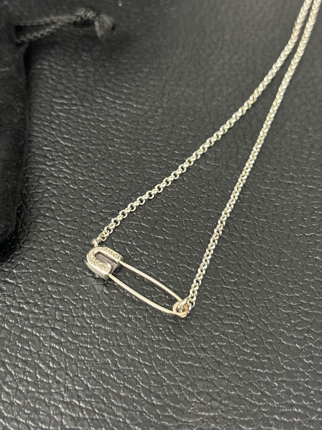 크롬하츠 세이프티핀 다이아 목걸이 일체형 상품이미지4