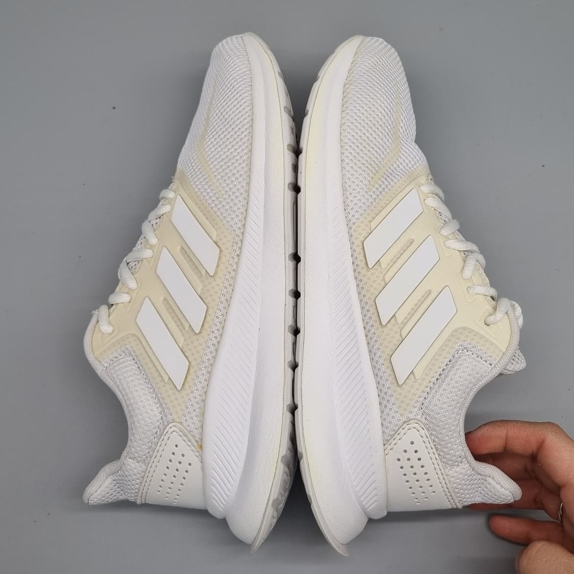 아디다스 런팔콘 여성런닝화 240 상품이미지5