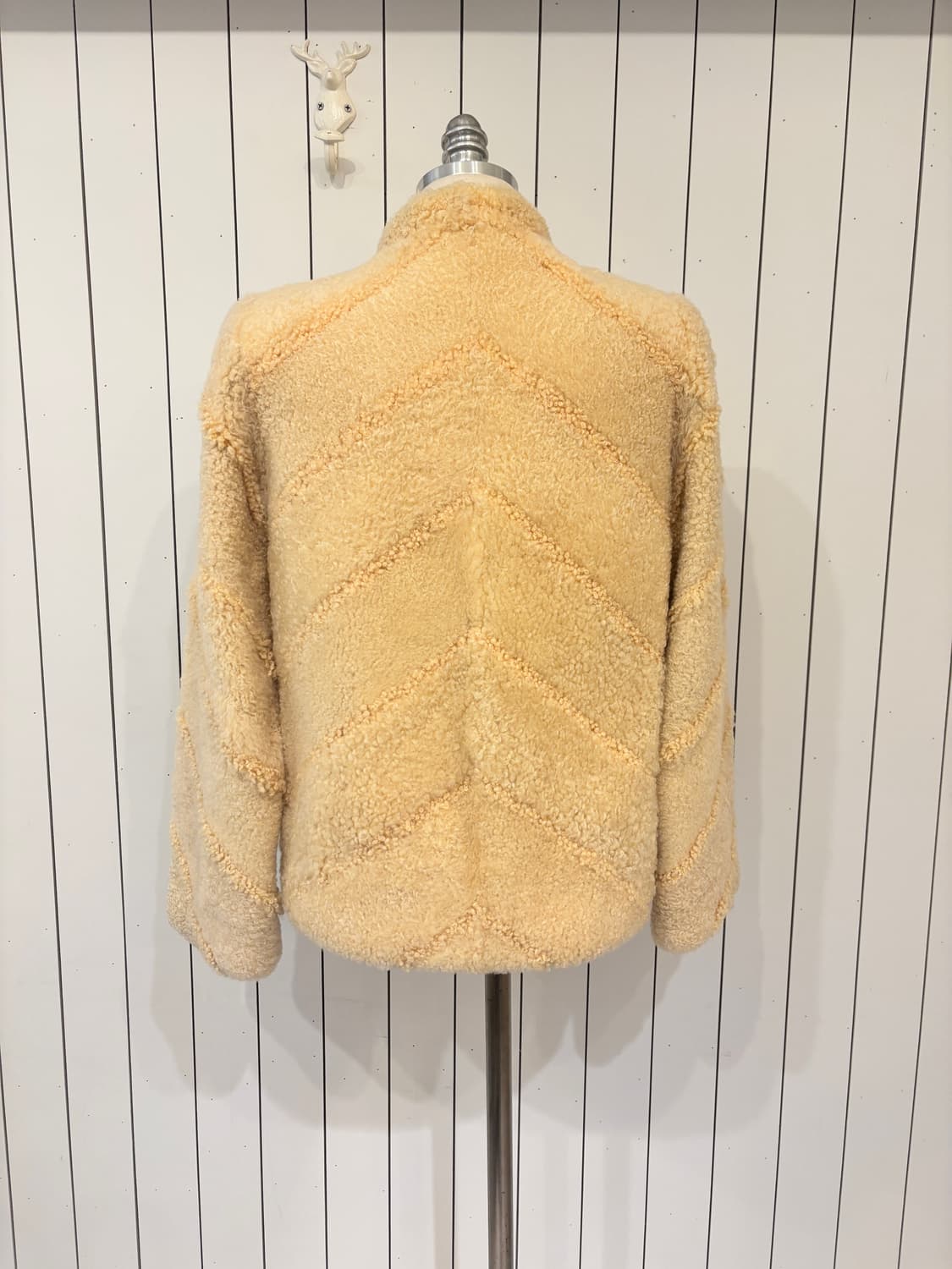 크림소프트 컬리 쉬어링 자켓 상품이미지7