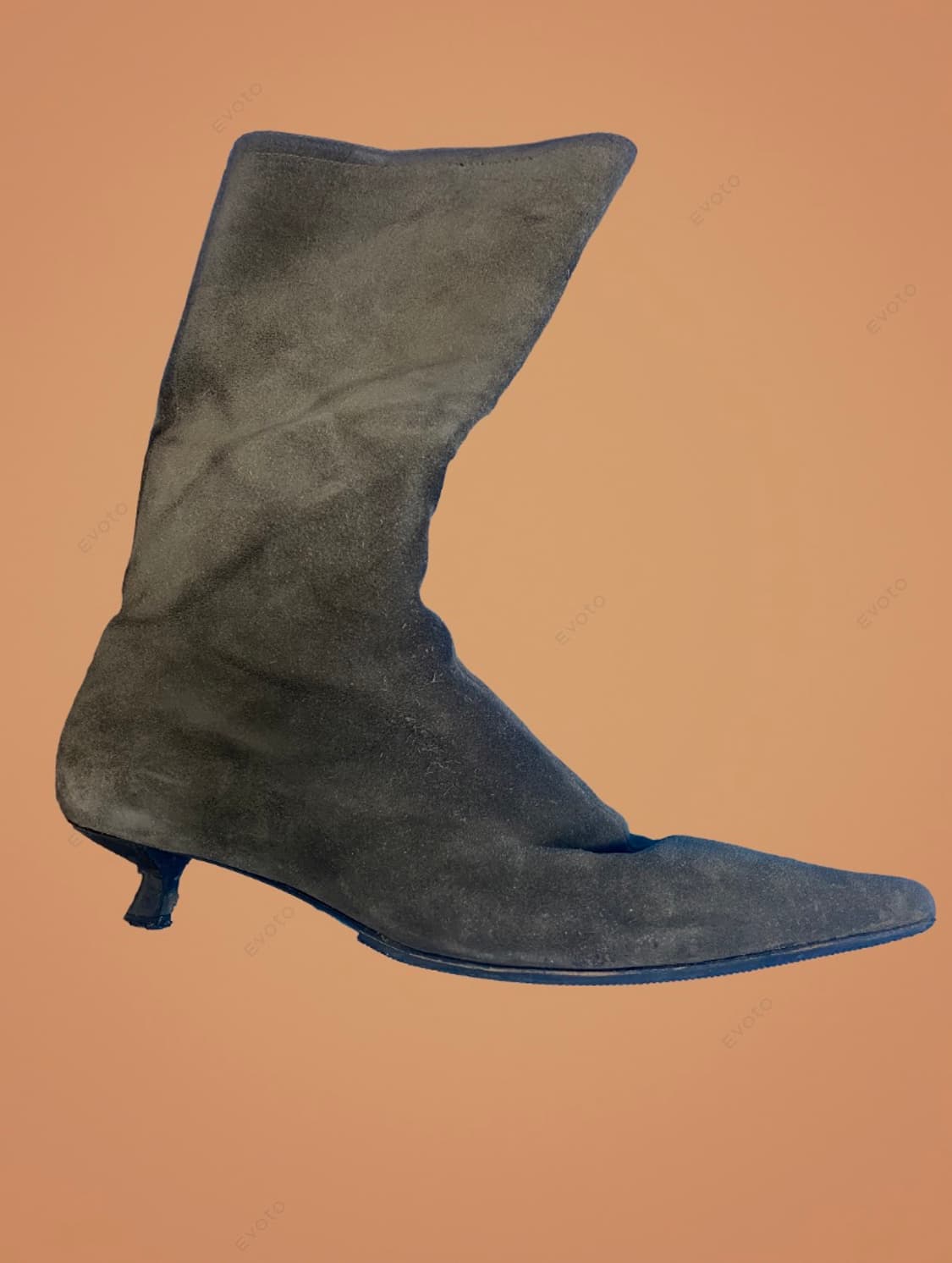 [정품/37.5] 펜디(FENDI) 사선 커팅 키튼힐 부츠 상품이미지3