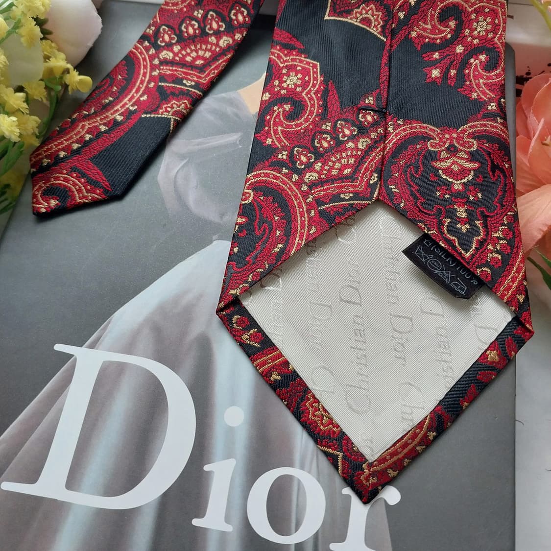 디올 실크 레드&블랙 페이즐리 넥타이 9.5cm A+등급 K1273
 상품이미지7