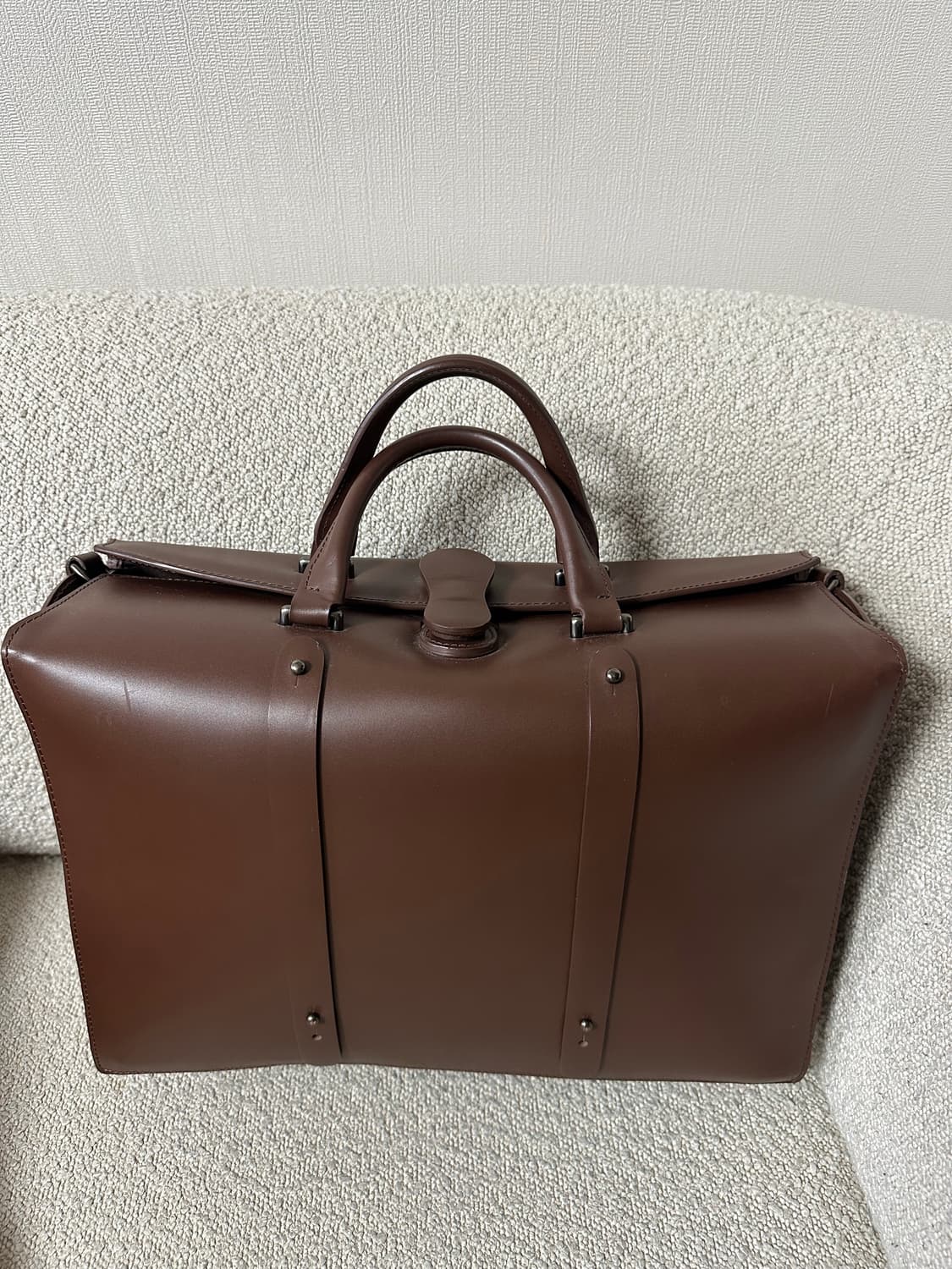 아웃라인즈 드렁크 백 가죽 보스턴/더플백 팝니다 상품이미지1