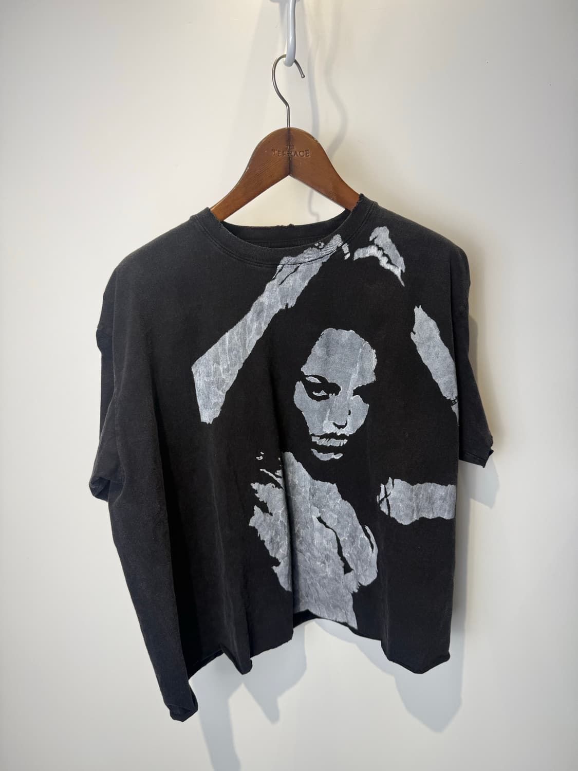 일본 Anomori 작가의 핸드드로잉 티셔츠 상품이미지1