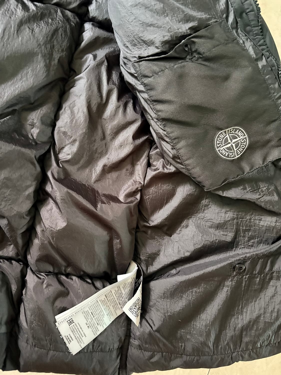 스톤아일랜드 크링클랩스 블랙 다운점퍼 XL 상품이미지5