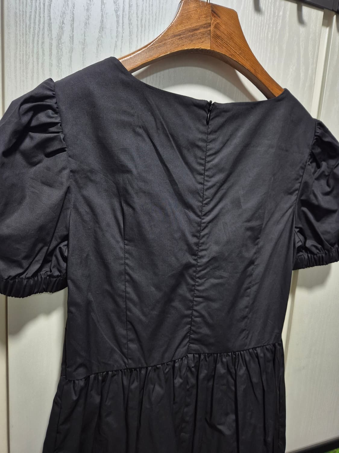 (세일)(새상품)아웃쉘 퍼프소매 캉캉 롱 원피스 블랙 상품이미지6