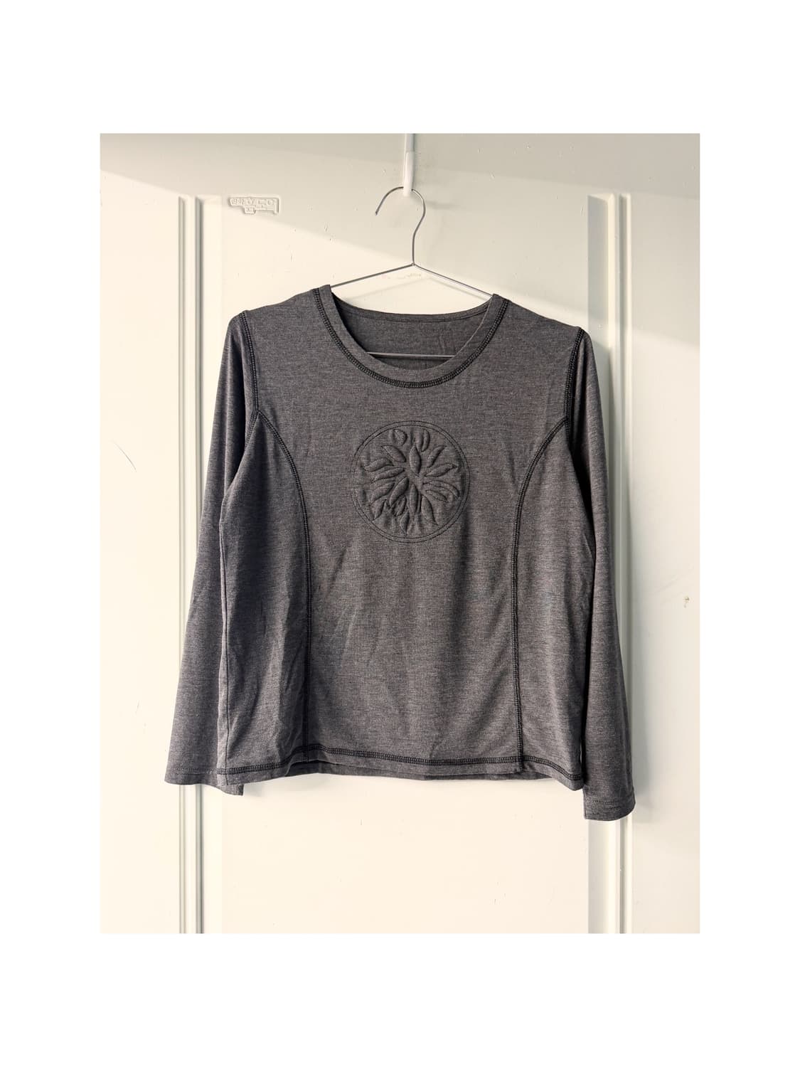 일본빈티지 엠보 롱슬리브 상품이미지1