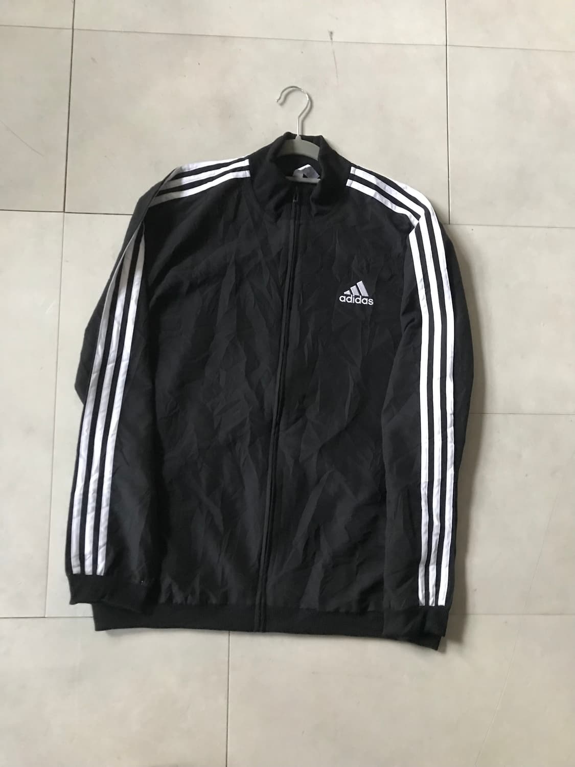 아디다스 블랙 오버핏 바람막이 상품이미지8