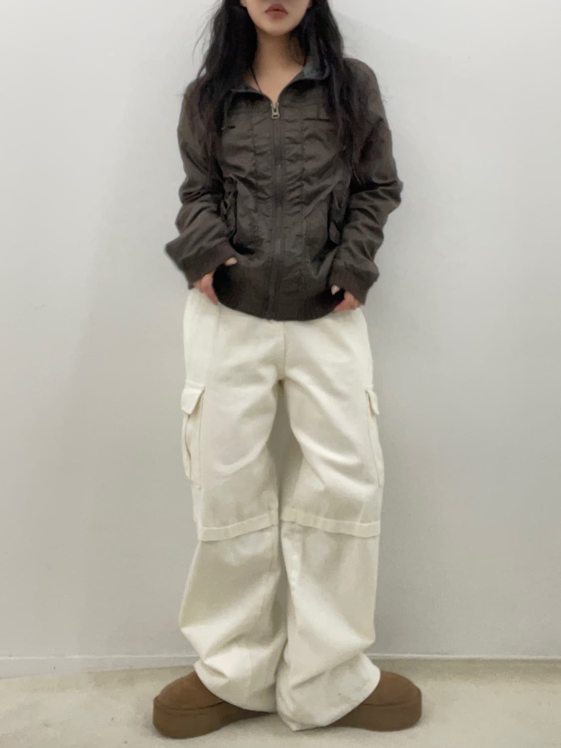 white pocket detail pants 상품이미지1