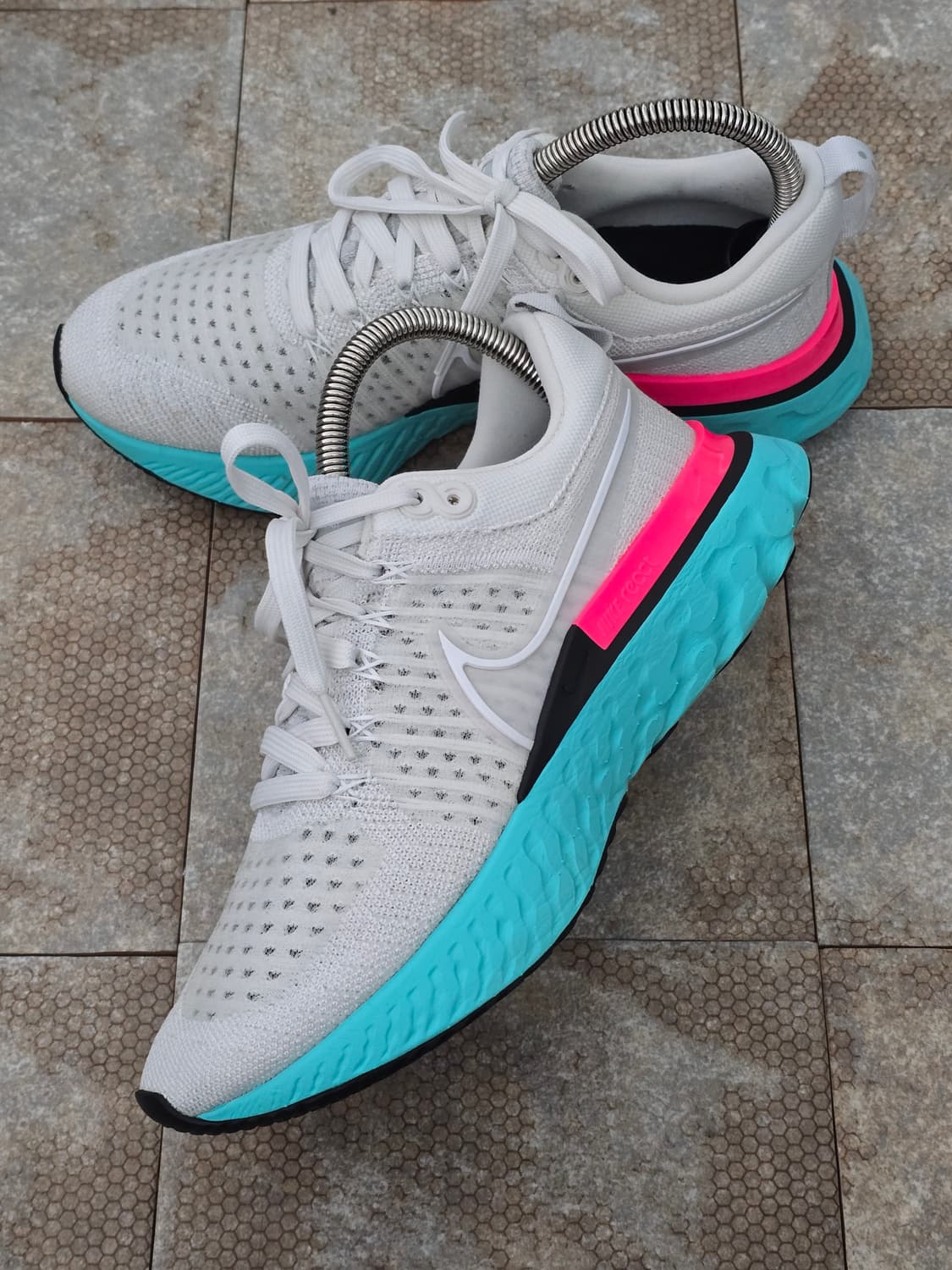 (250)나이키 리액트 인피니티 런 플라이니트 2  상품이미지3