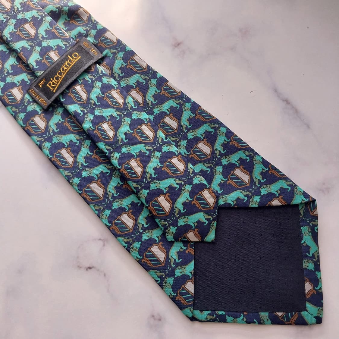 리카르도 실크 사자 문장 패턴 넥타이 9.6cm A+등급 K1282
 상품이미지9