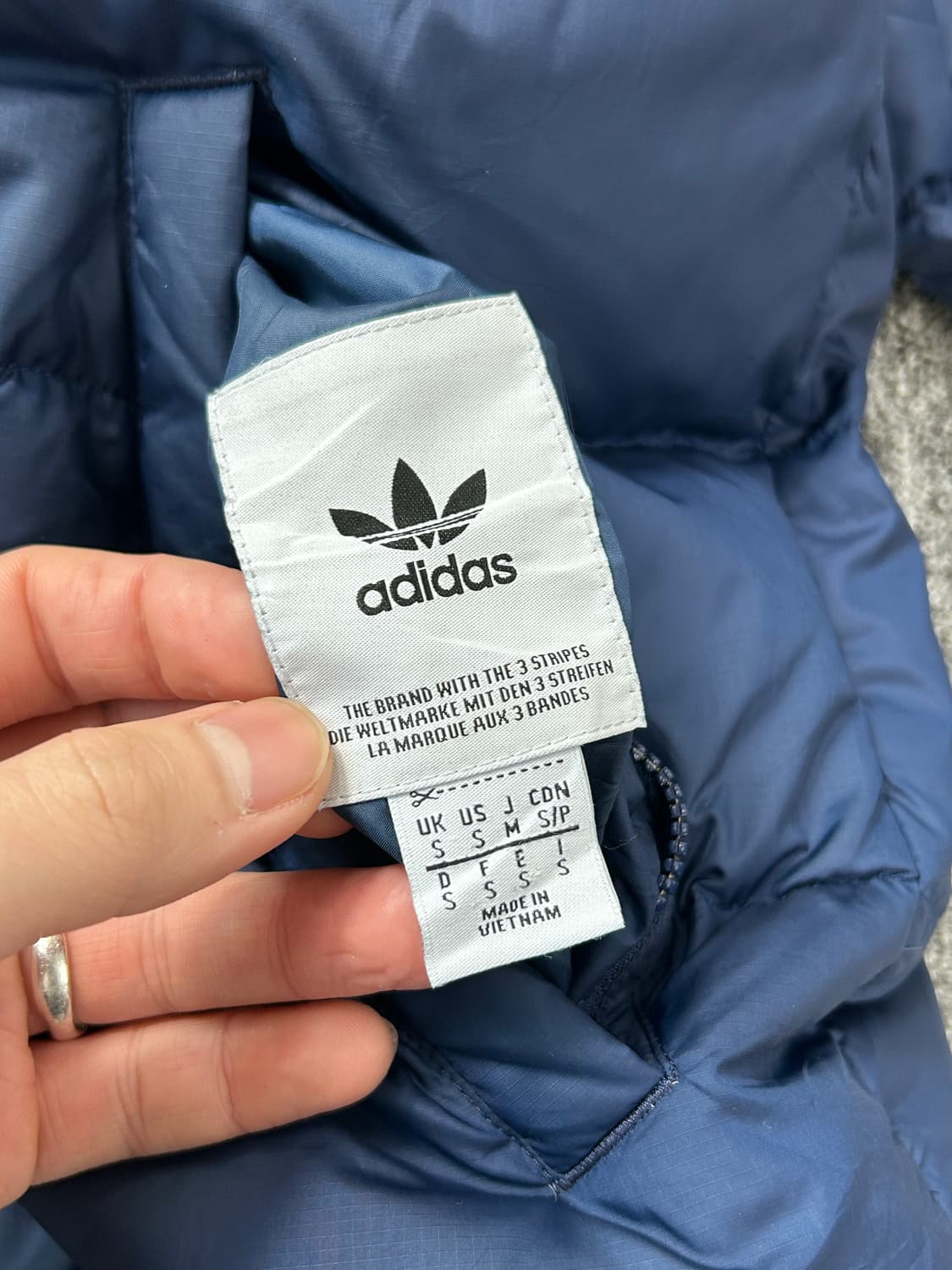 아디다스 리버시블 네이비 경량 패딩  상품이미지8