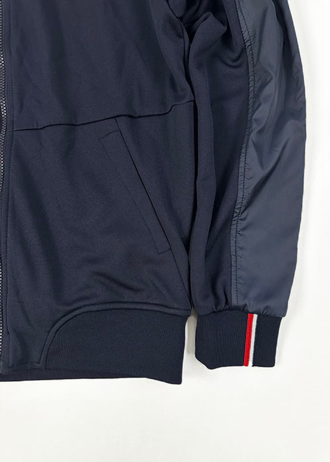 [105] 헤지스 스포츠 트랙탑 상품이미지5