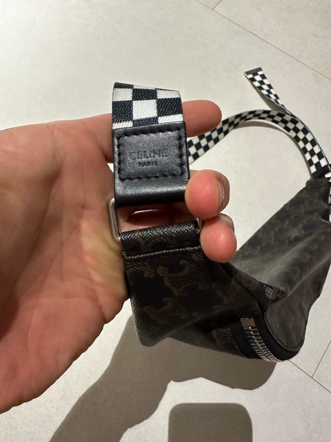 CELINE 셀린 브라운 트리오페 로고 벨트 백 상품이미지9