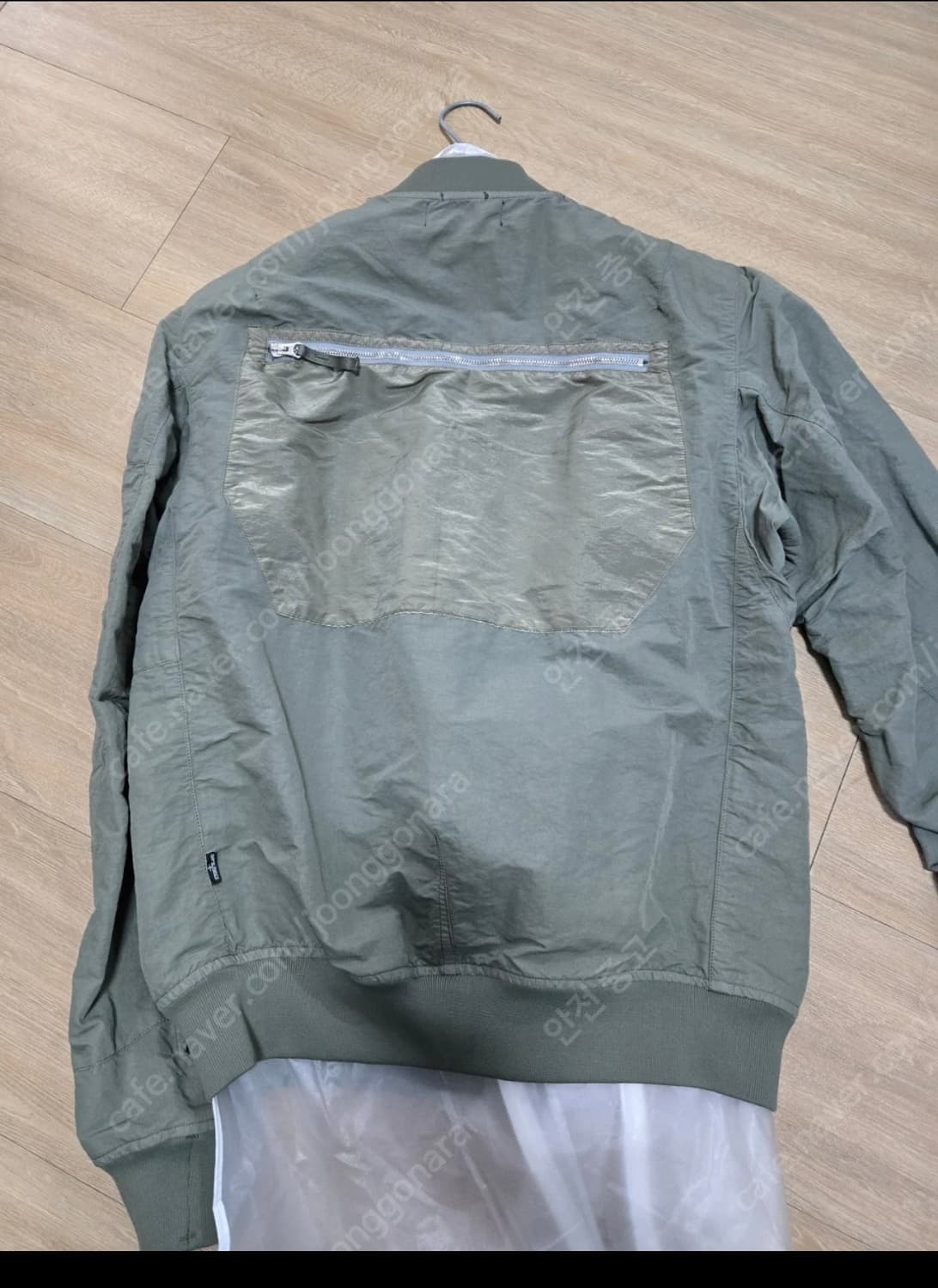 스톤아일랜드 쉐도우 나슬란 봄버 카키 M 상품이미지3