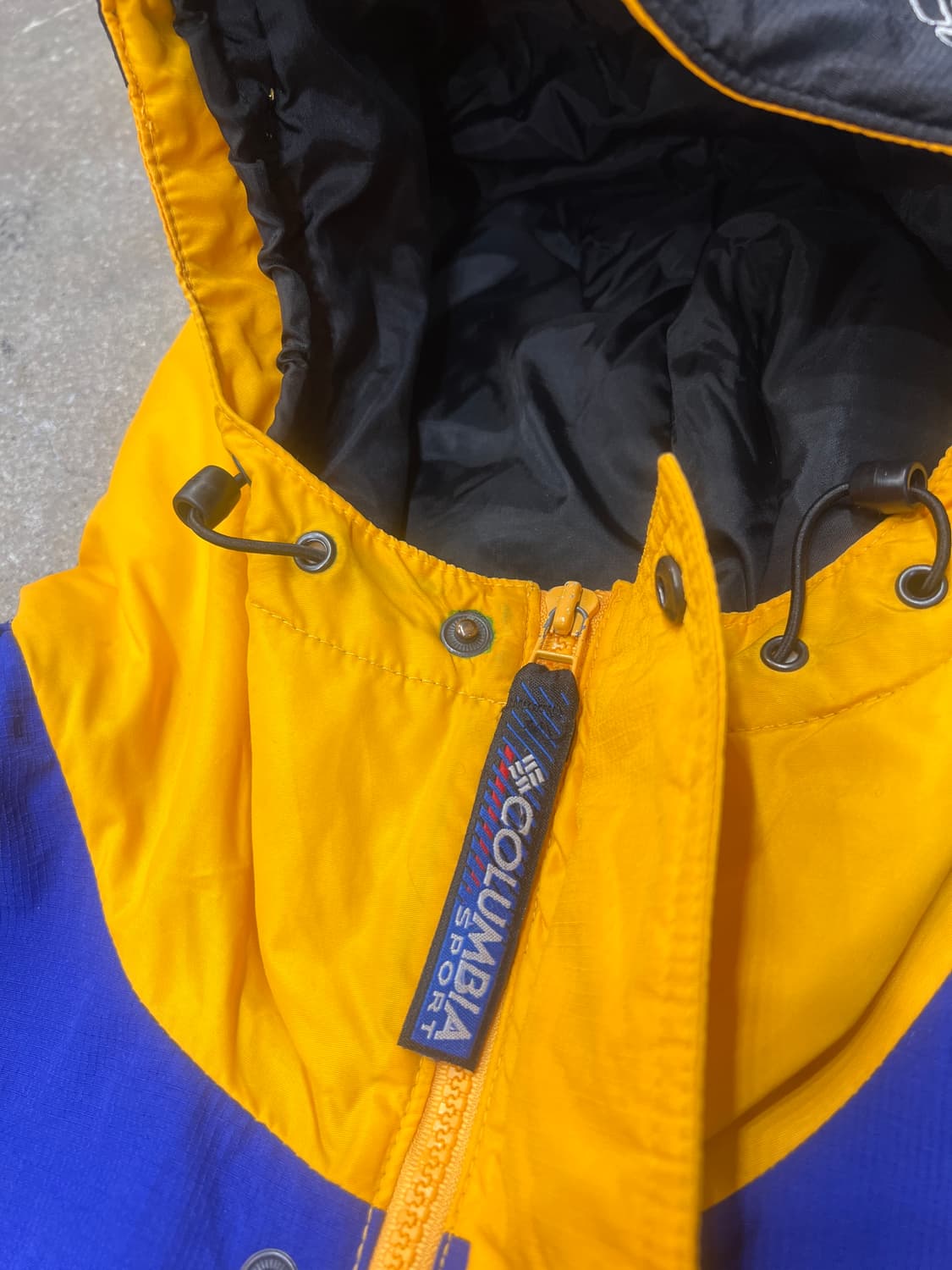 90‘s 콜롬비아 스포츠웨어 바람막이 아우터  상품이미지9
