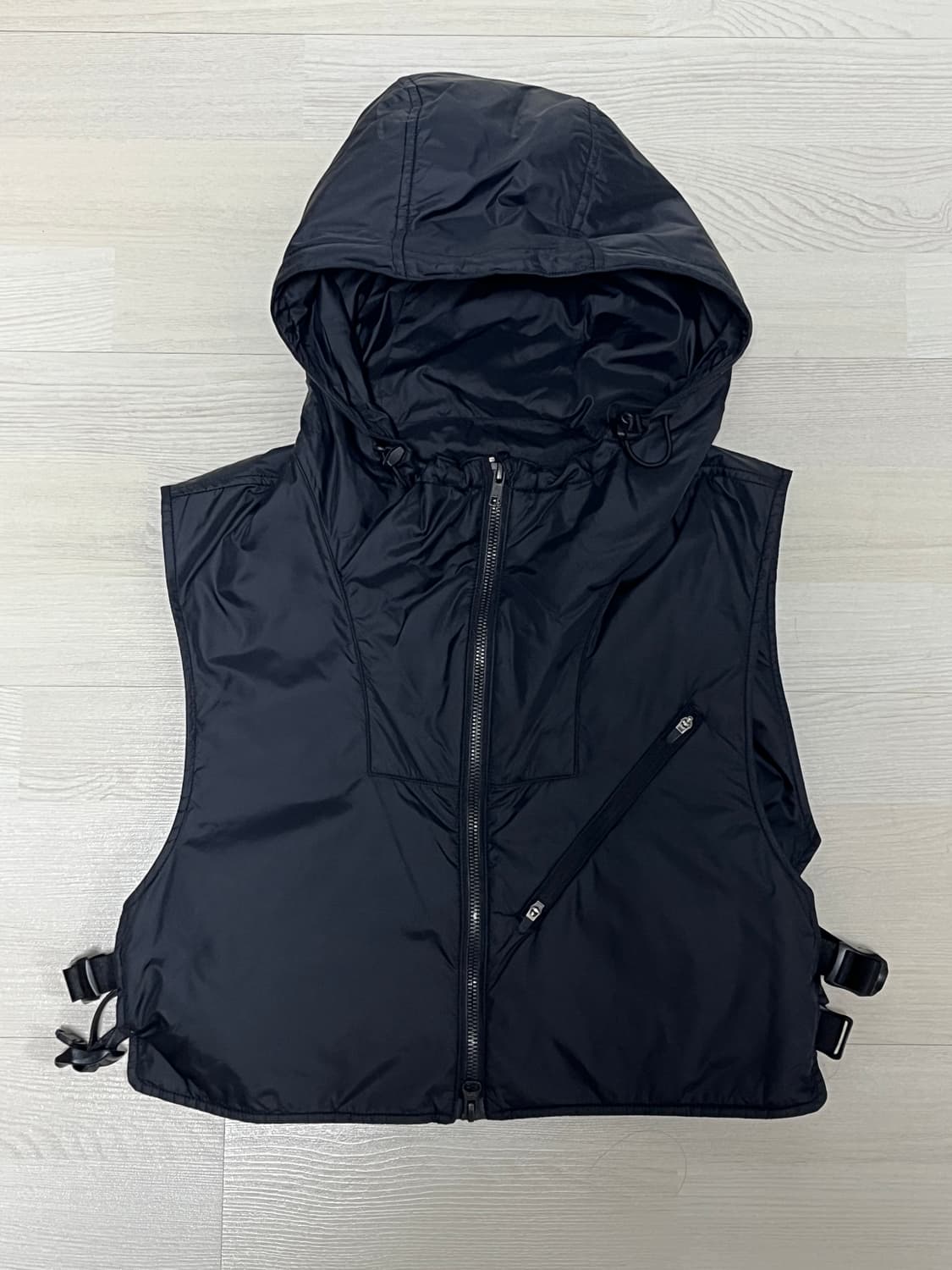 M) 언어펙티드 유틸리티 레이어드 베스트 블랙 판매. 상품이미지2