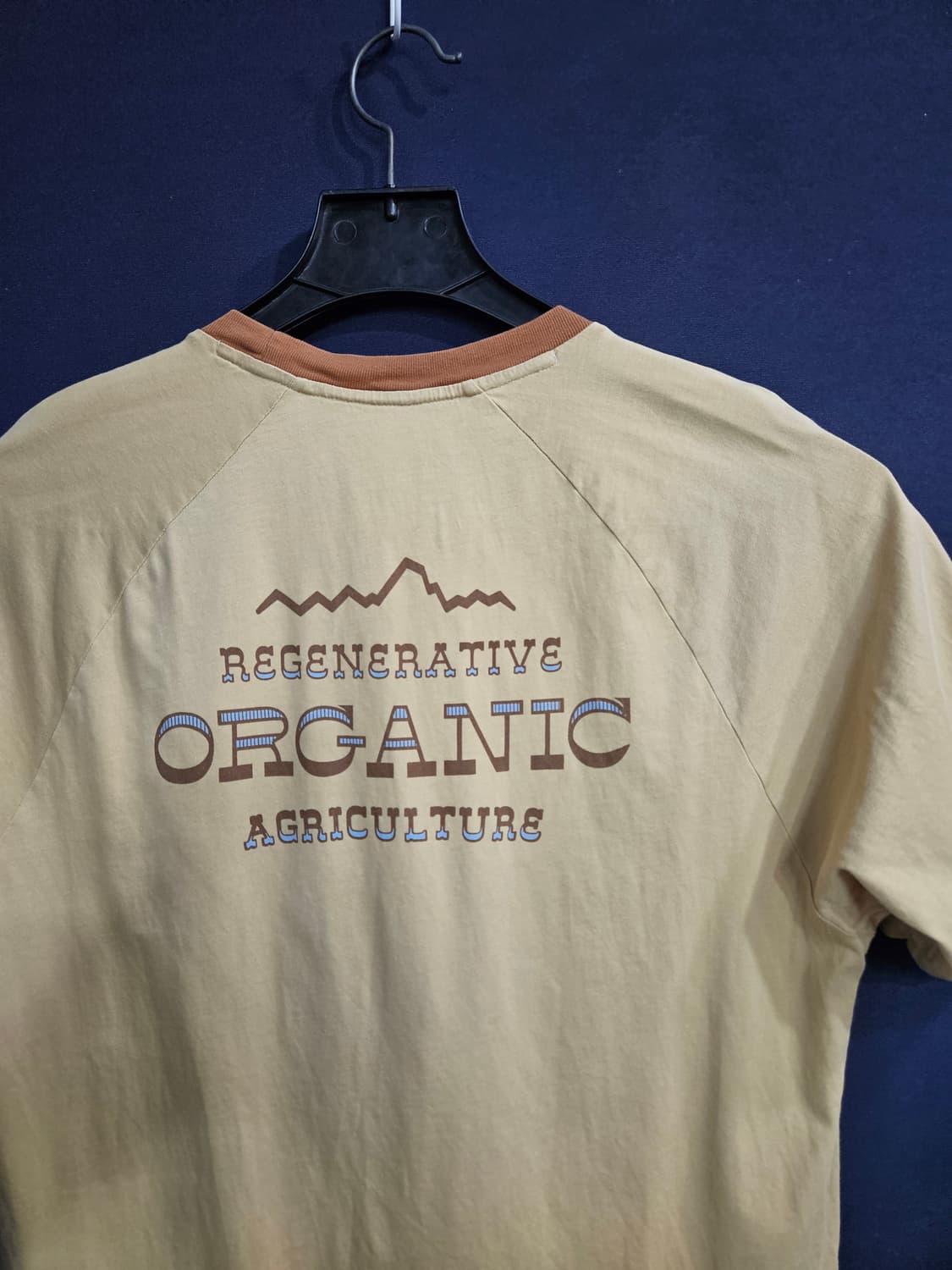 파타고니아 프린팅 베이지 남성 90~95 반팔티 상품이미지7