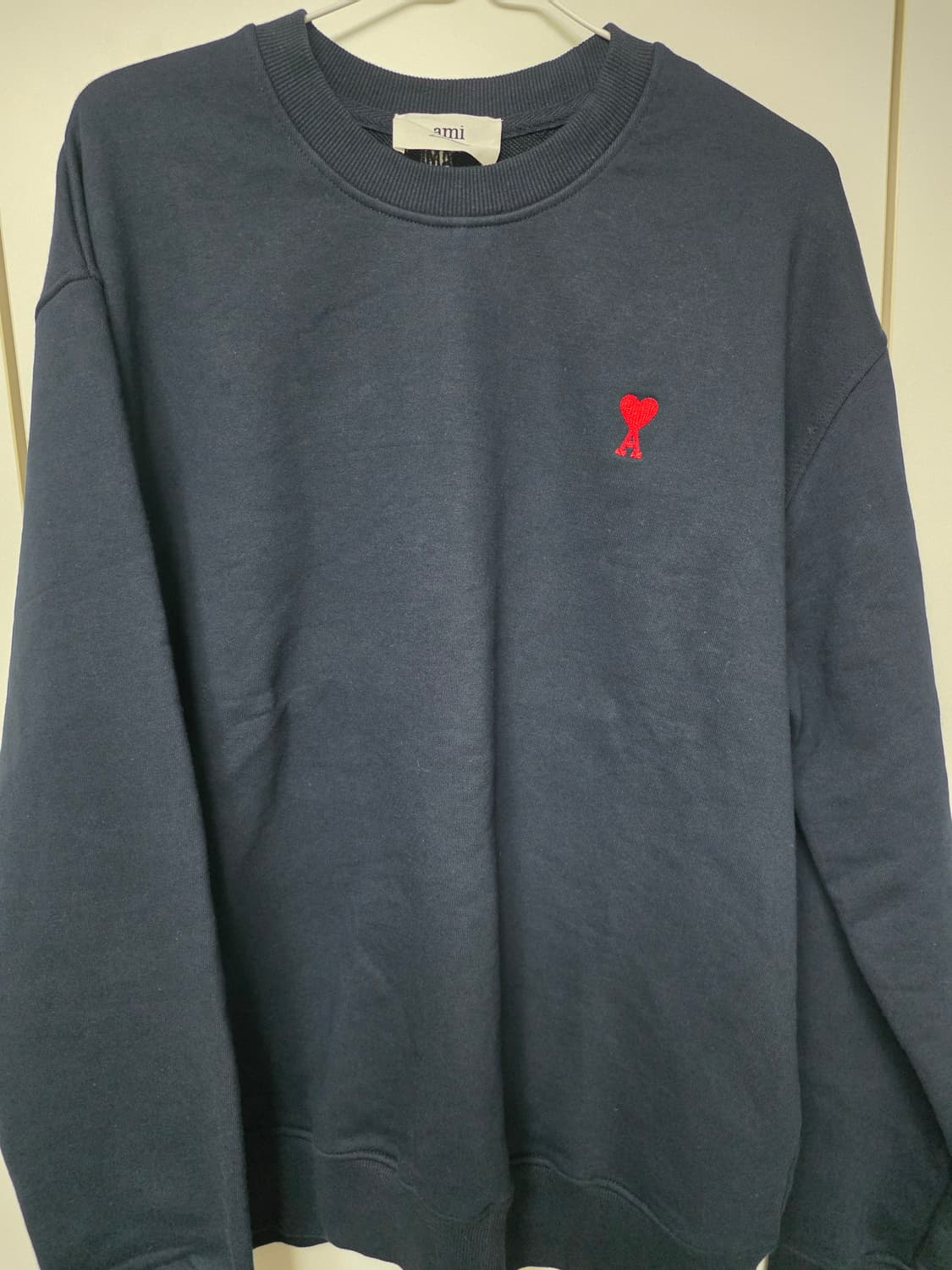 아미 스몰 하트 네이비 맨투맨 상품이미지2