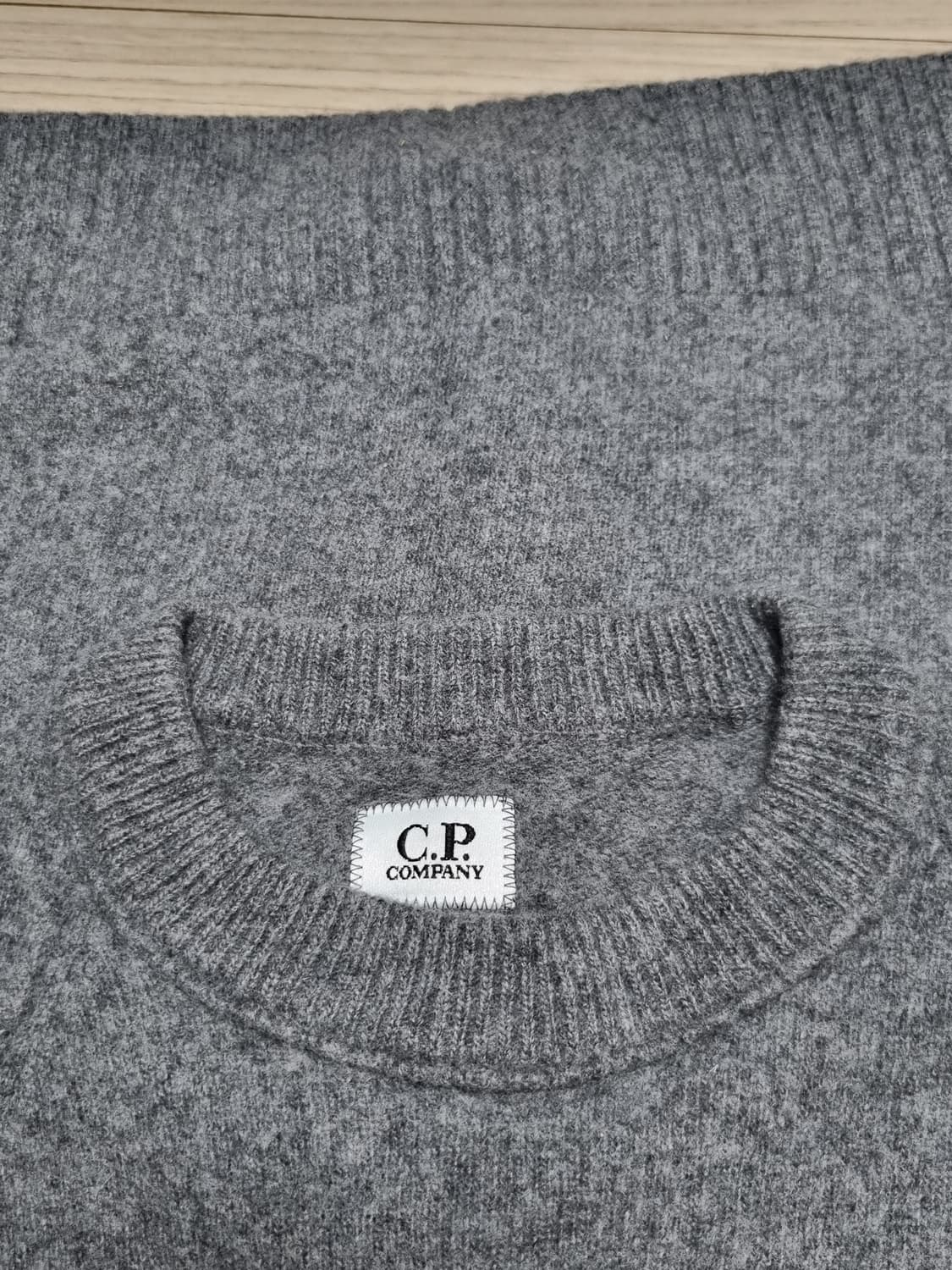 cp컴퍼니 니트 상품이미지3