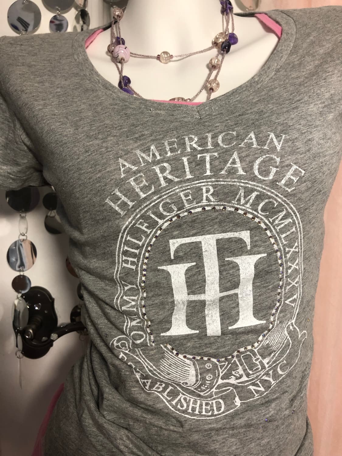 Tommy Hilfiger gray wing top 상품이미지3
