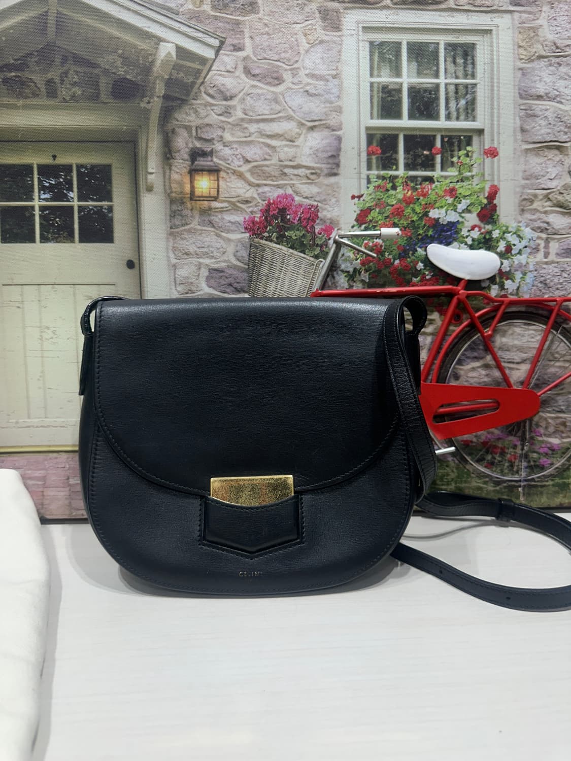 셀린느 트로터백 스몰 송아지 가죽 버전 판매합니다 상품이미지1