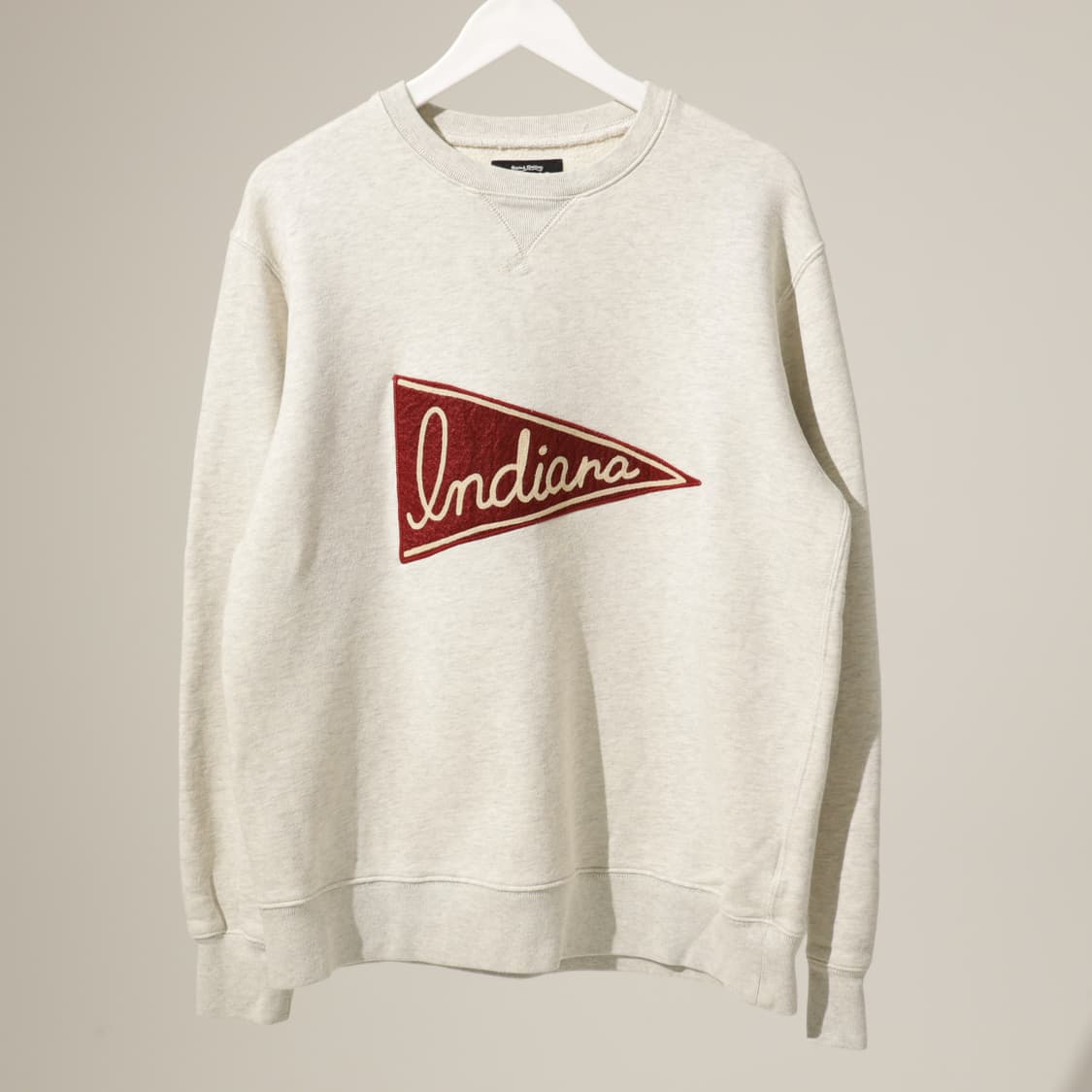 빔즈 인디아나 펠트 자수 맨투맨 스웻 상품이미지2